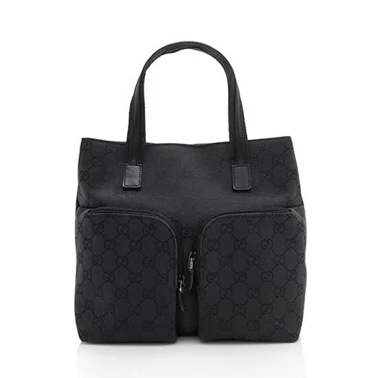 Women Gucci tote bags in GG Supreme canvas for a branded feelGucci GG Canvas Leather Double Pocket Mini Tote