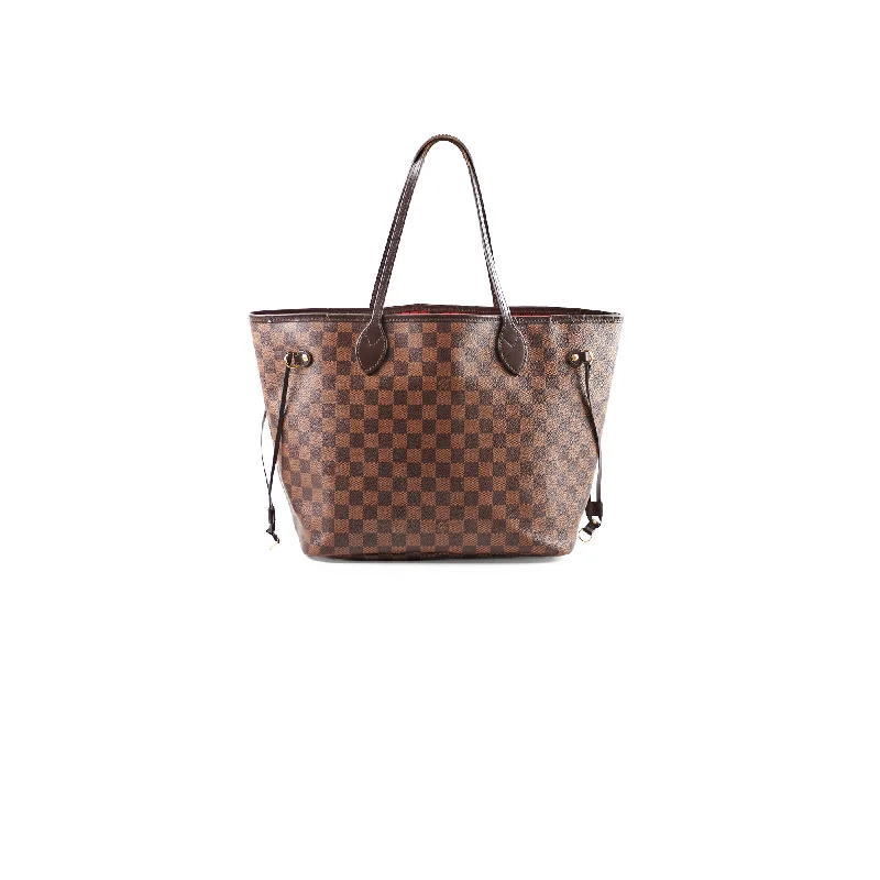 Louis Vuitton handbags with a beaded trim for a touch of glamourLouis Vuitton Neverfull MM Damier Ebene