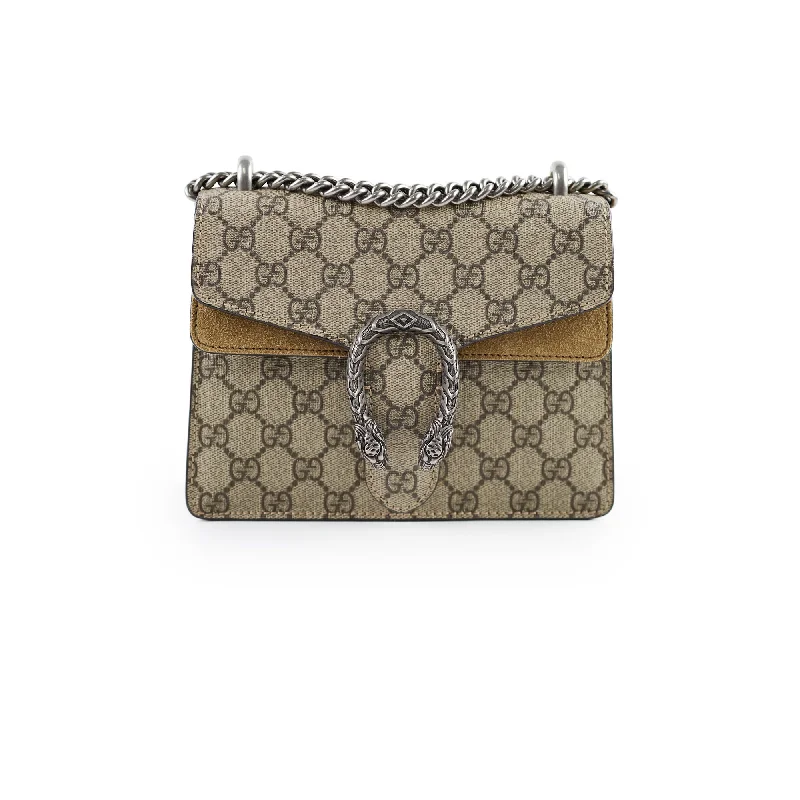 Ladies Gucci Dionysus bags with a star - shaped charmGucci Mini Supreme Dionysus Beige