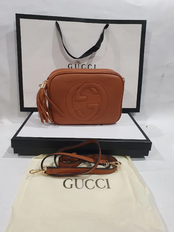 Women Gucci bags with a magnetic snap closure for easy accessGucci Disco Soho Handbag (Detachable Strap )