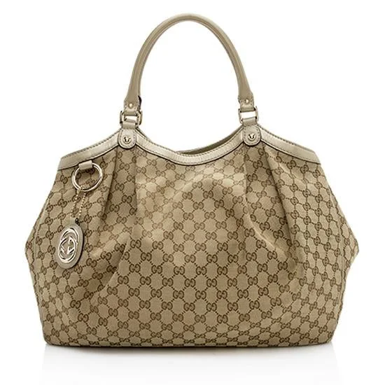 Women Gucci bags with a zippered interior pocketGucci GG Canvas Sukey Large Tote