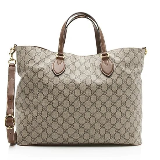 Women Gucci bags with a zippered interior pocketGucci GG Supreme Soft Tote