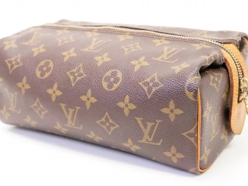 Ladies Louis Vuitton shoulder bags with a magnetic - closure flap for easeAuthentic Pre-owned Louis Vuitton Monogram Trousse Patte-pression Pouch Bag M47636 210957