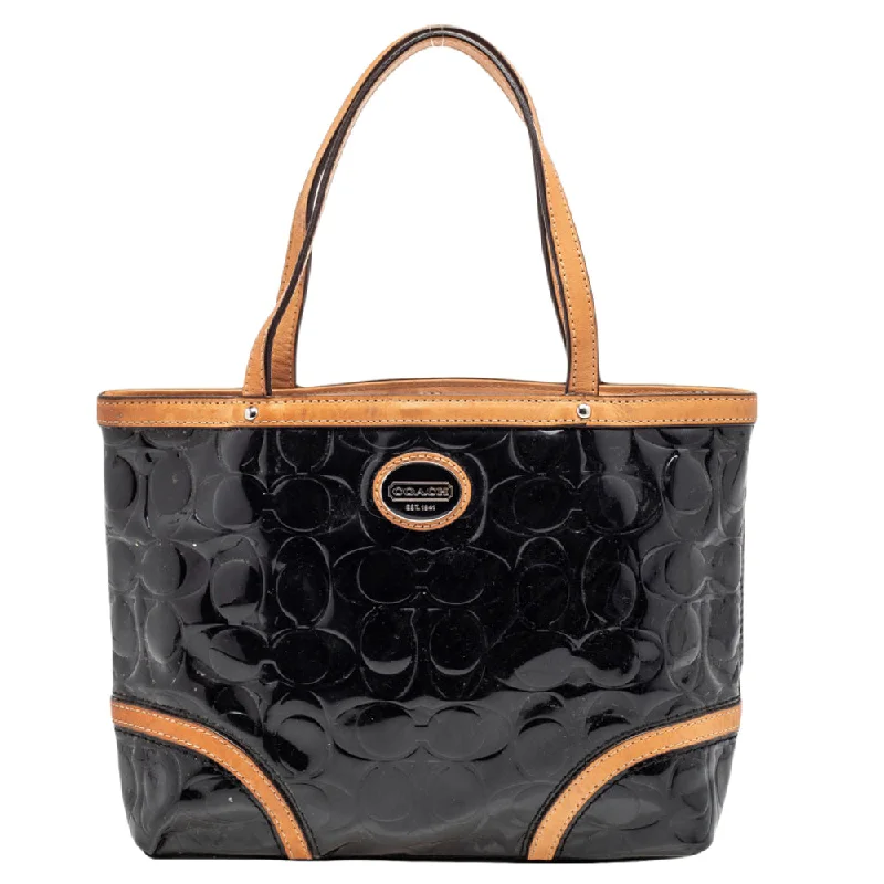 Coach bags with a zip - top closure and a front - pocket for quick accessBlack/Beige Patent Leather Peyton Tote