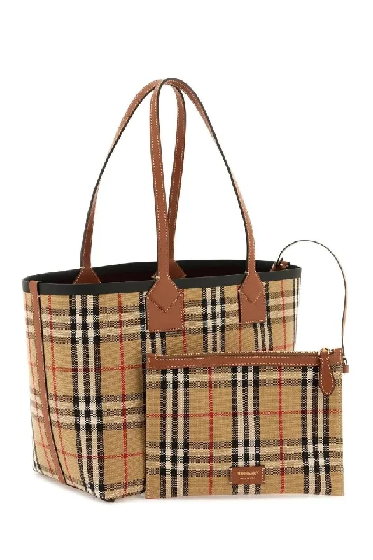 Two - Tone Burberry Bags for a Modern AestheticBurberry Heritage Tote Bag Small 8066163