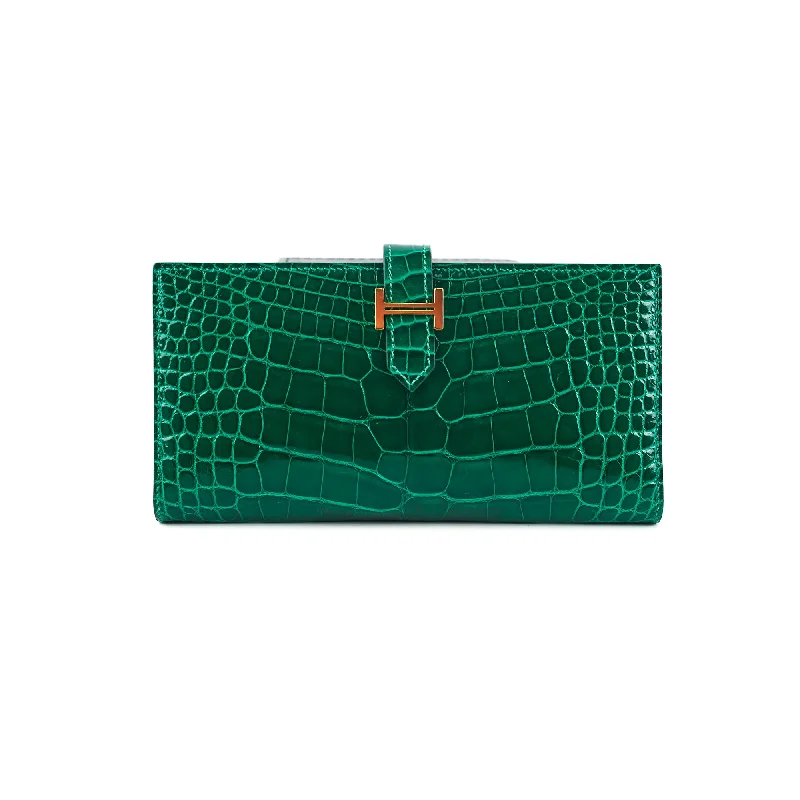 Quilted Hermes Bags for a Luxurious and Cozy AestheticHermes Bearn Alligator Emerald Wallet-  D Stamp