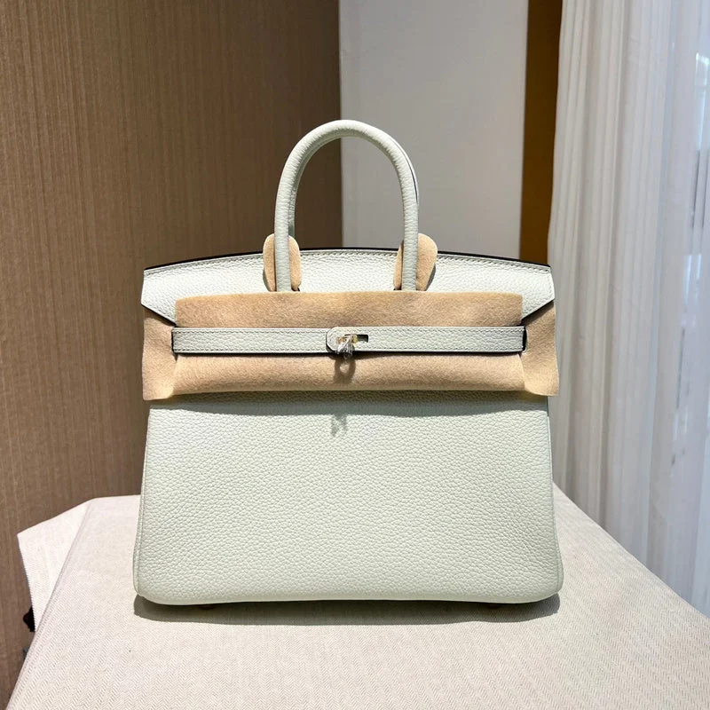 Hermes Bags with Magnetic and Twist - Lock ClosuresBoldCollect - HERMES Bags - 077