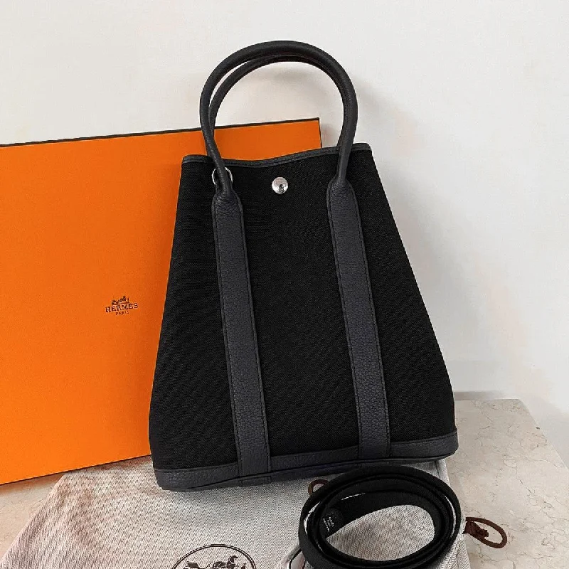 Minimalist Hermes Bags for a Sleek and Timeless LookHermès Garden File 28 | Black