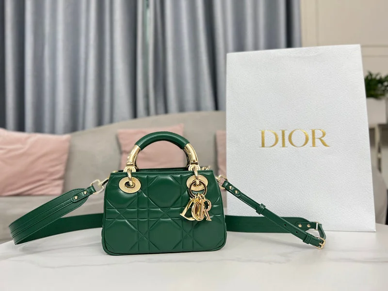 Fashion - forward Christian Dior tote bags for the modern womanChristian Dior  Bags - 315