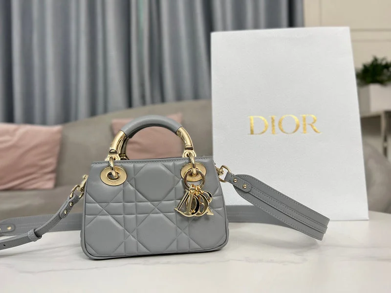 Stylish Christian Dior shoulder bags with a tassel - adorned zipperChristian Dior  Bags - 320