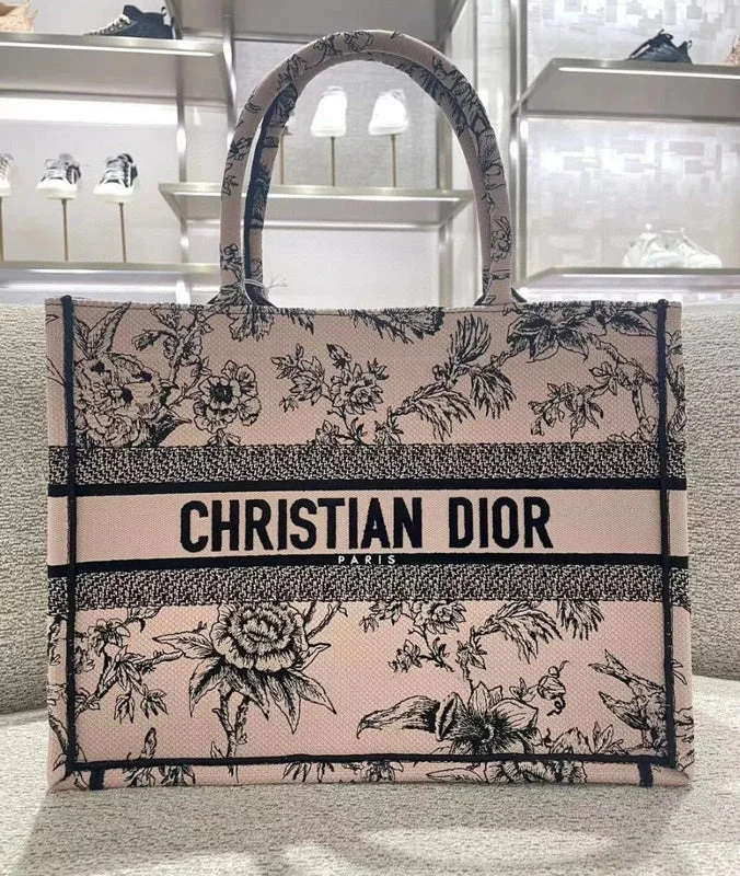 Christian Dior handbags with a removable shoulder strap for versatilityChristian Dior  Bags - 3505