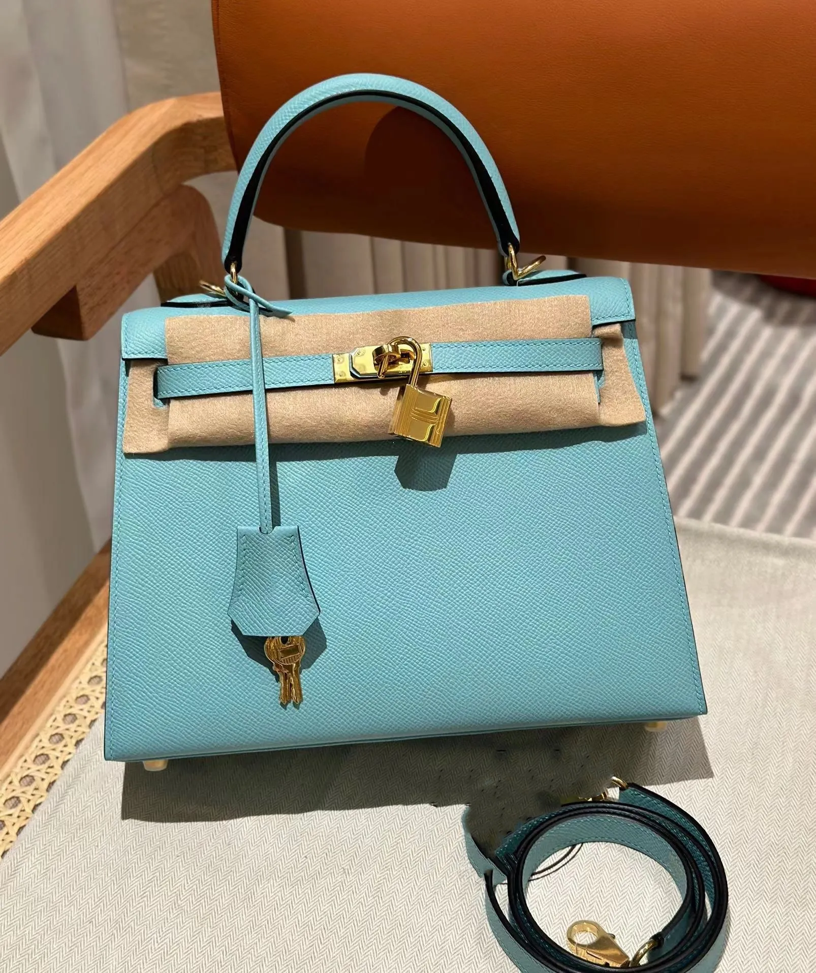 Soft - Handled Hermes So Kelly Bags for a Feminine TouchHERMÈS ORAN NANO CHARM Nata